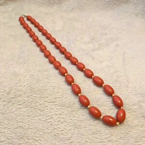 #364 Vintage Pink bead necklace 12 Inches